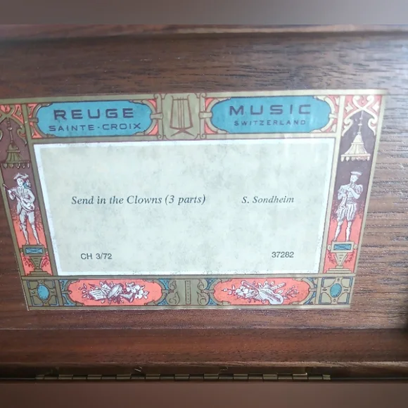 Reuge Wooden Music Box - Picture 2 of 9